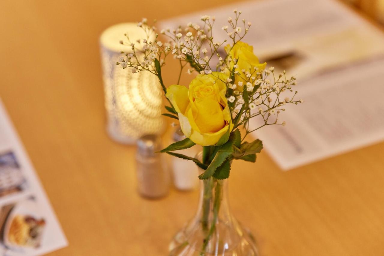 Hotel-Restaurant Ehses Zeltingen-Rachtig Bagian luar foto