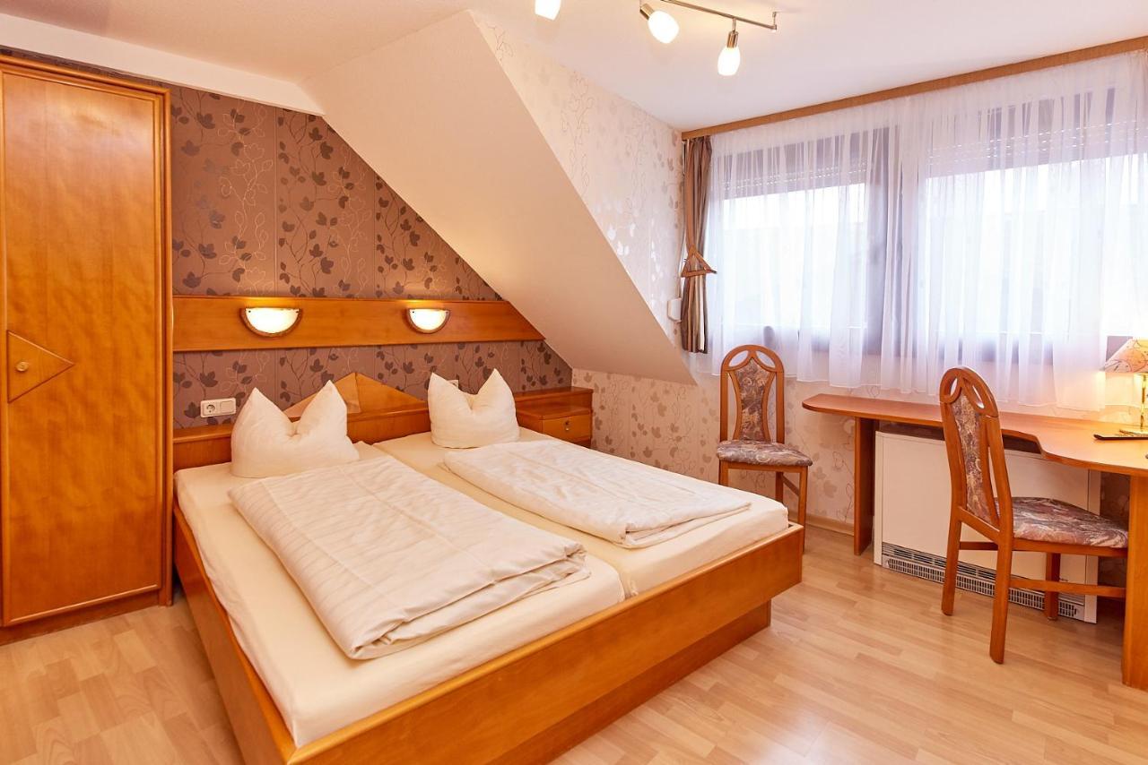 Hotel-Restaurant Ehses Zeltingen-Rachtig Bagian luar foto